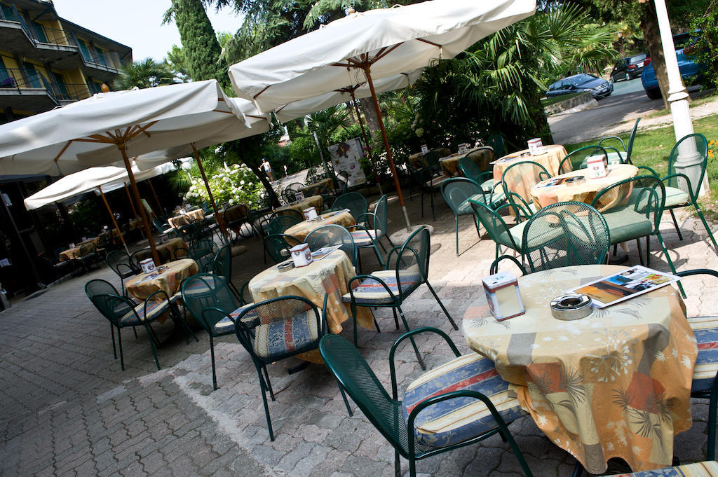 Hotel Palme&Suite Garda  Esterno foto