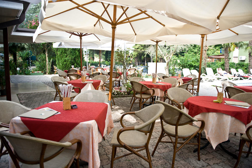 Hotel Palme&Suite Garda  Esterno foto