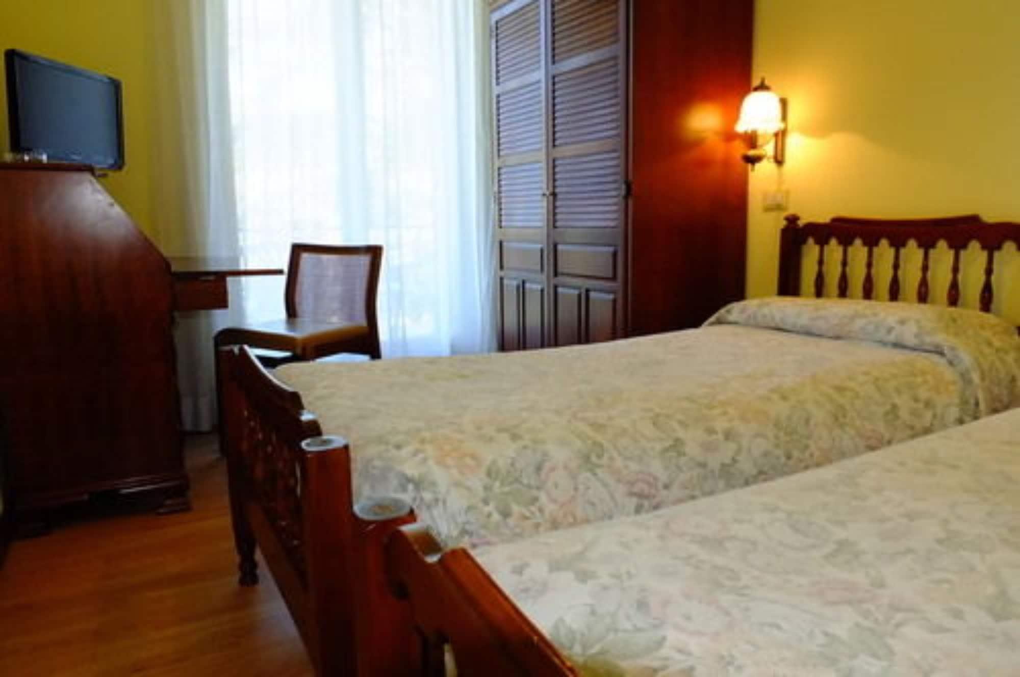 Hotel Palme&Suite Garda  Esterno foto