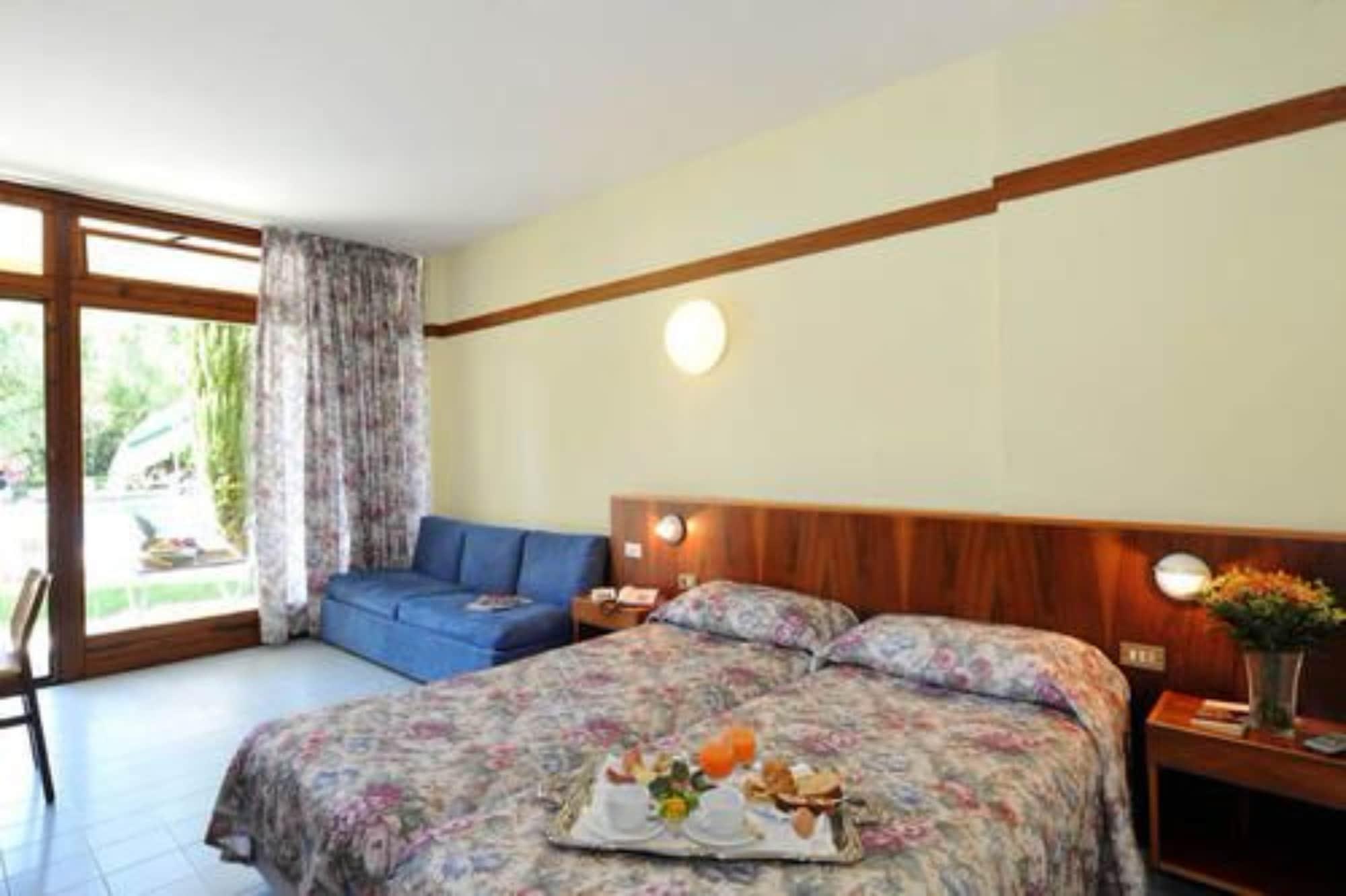 Hotel Palme&Suite Garda  Esterno foto