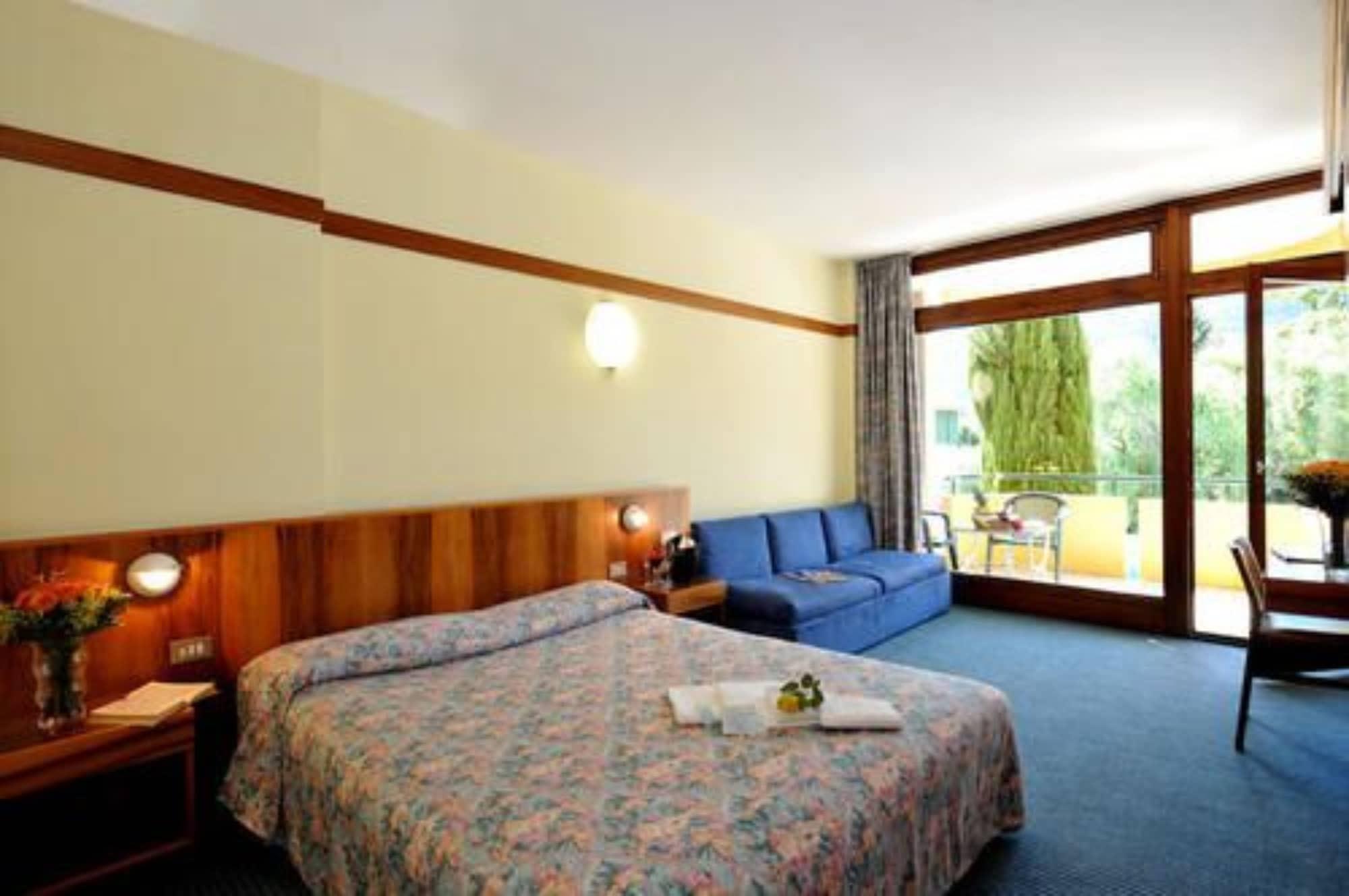 Hotel Palme&Suite Garda  Esterno foto
