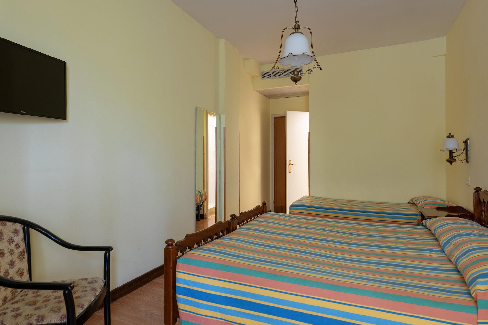 Hotel Palme&Suite Garda  Esterno foto