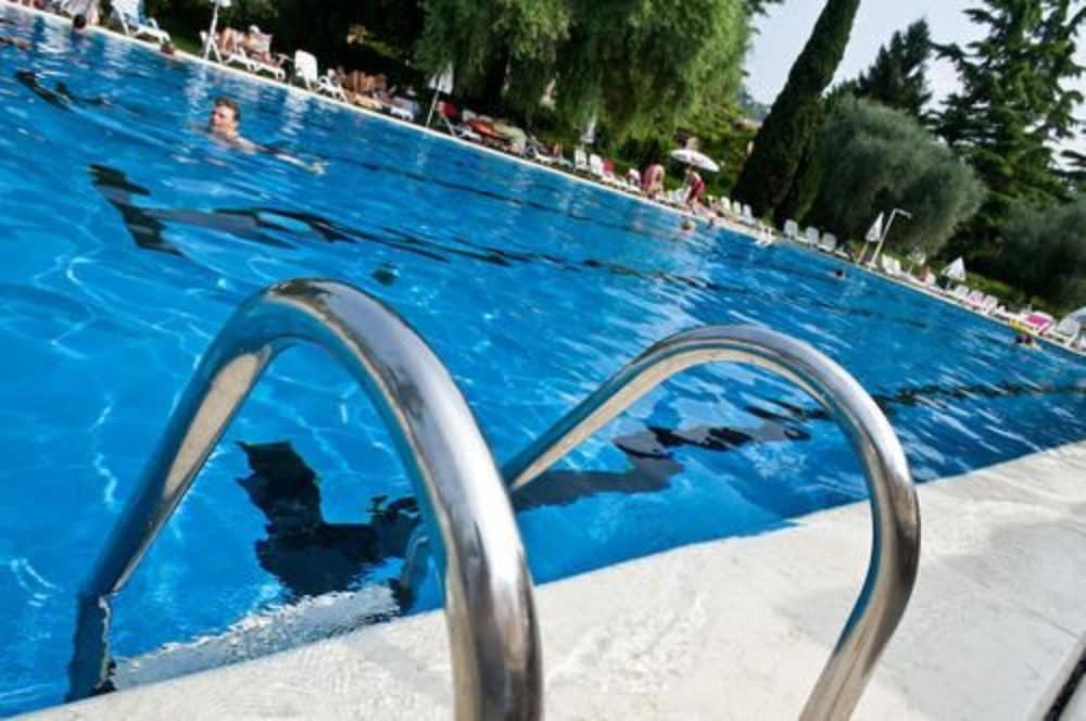 Hotel Palme&Suite Garda  Esterno foto
