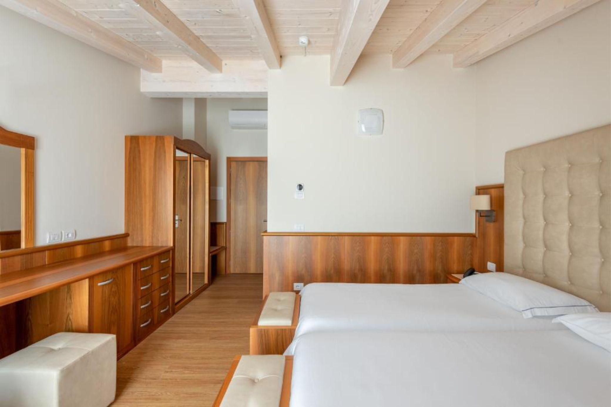 Hotel Palme&Suite Garda  Esterno foto