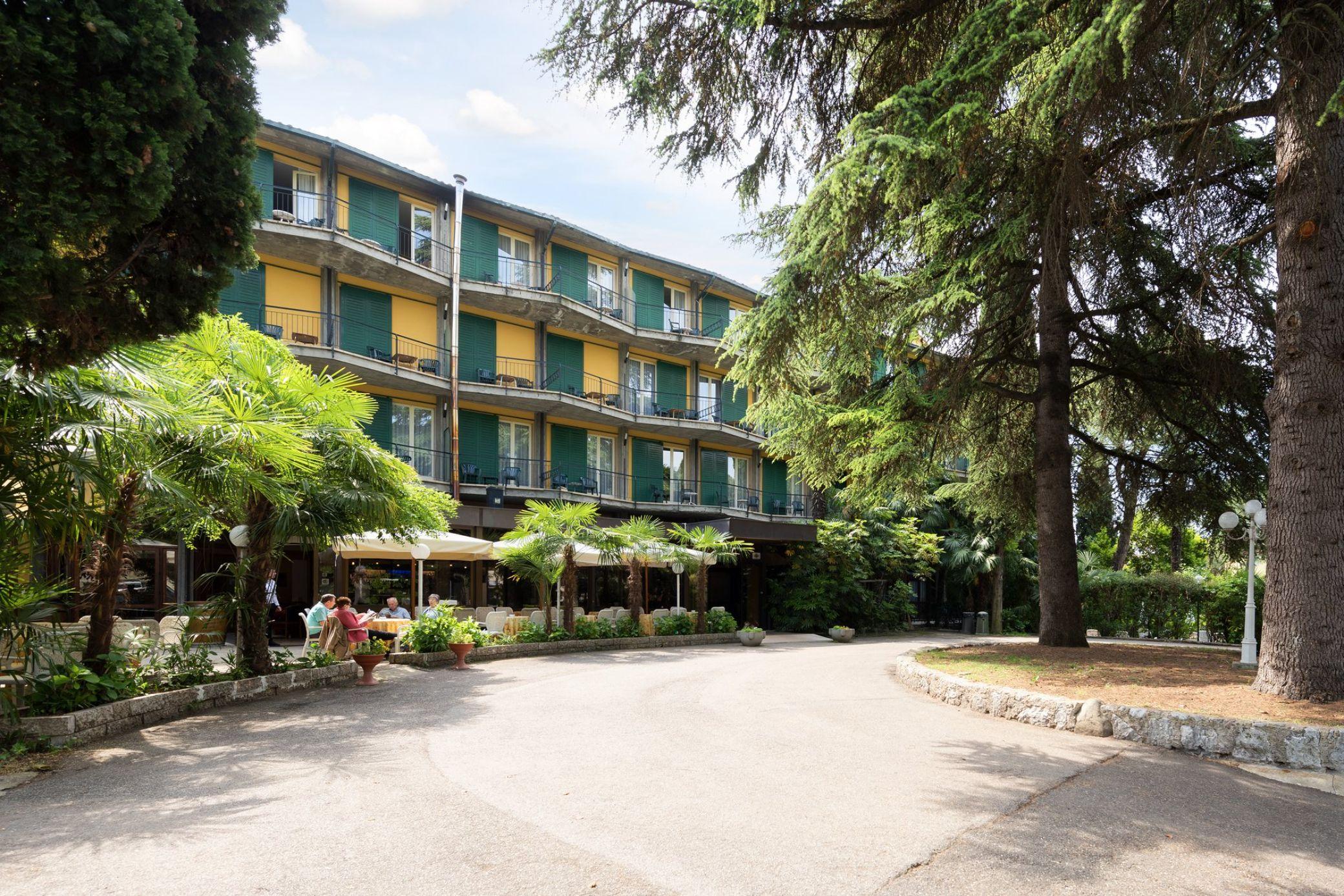 Hotel Palme&Suite Garda  Esterno foto